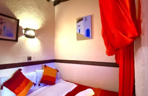 Souika Apartment | Blue sky