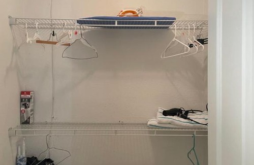 San Carlos Park Apartment | Blue Sky