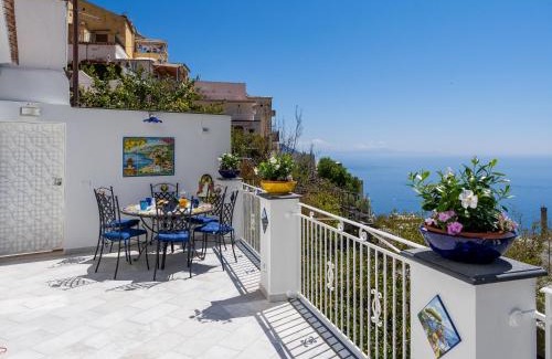 Chiesa Nuova Apartment | Blue Waves - De Vivo Realty Positano