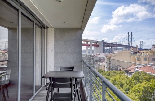 Santo Amaro Apartment | Blueground | Alcântara, fully furnished