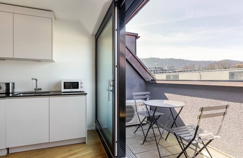 Alt-Wiedikon House | Blueground | Alt-Wiedikon, AC & elevator, nr Uetliberg