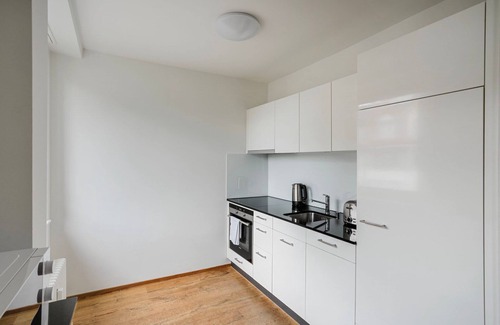 St. Johann Apartment | Blueground | St. Johann, w/d, balcony, nr market