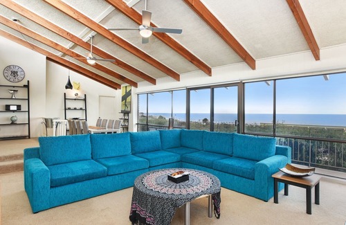 McCracken House | Bluffview Lookout at Victor - see whales! Free WIFI