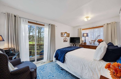 Sheridan House | Blunderosa Ranch, is an ideal place to relax and unwind