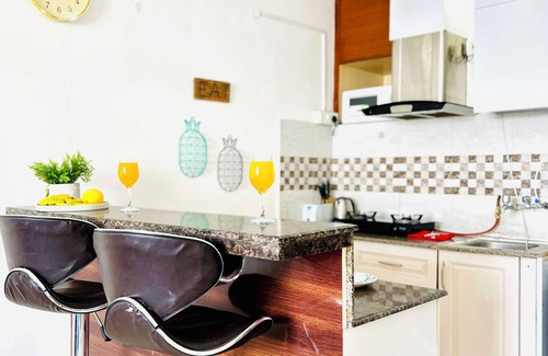 Defence Colony Apartment | BluO 1BHK Defence Colony Market - Lift, Balcony