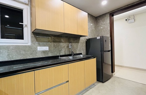 Saket Apartment | BluO 4BHK Saket Max - Lift, Balcony, Parking