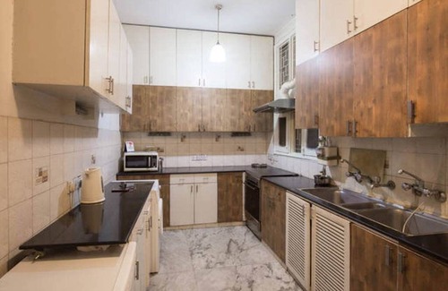 Saket Apartment | BNB CHRYSALIS - THE RIGHT CHOICE !