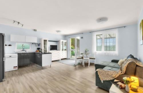 Stupava Apartment | BNB Stupava Apartment with Garden and Parking