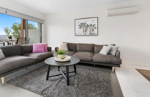 Safety Beach House | Boardwalk Villa