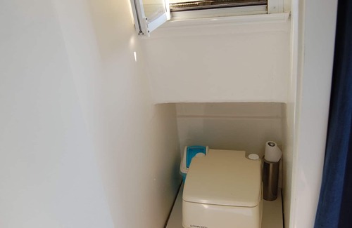 Cuffy Boat Rental | Boat LE BAYOU - NEVERS - LA LOIRE - MAGNY-COURS