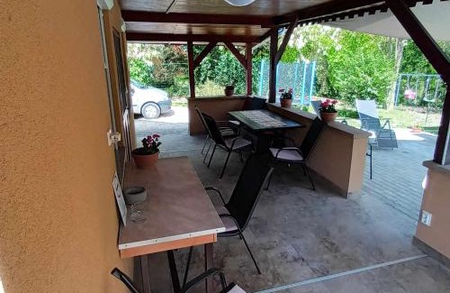 Nagylapos House | Boglárka Horgásznyaraló