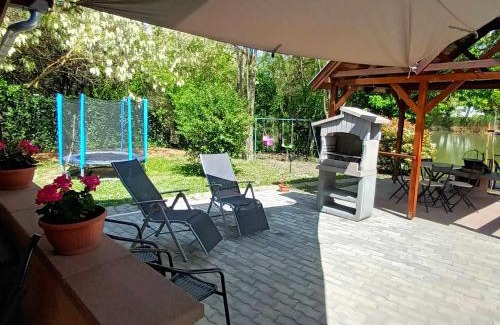 Nagylapos House | Boglárka Horgásznyaraló