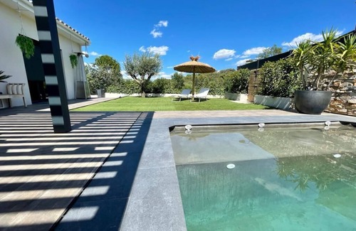 Aigues-Vives Villa | Bohemian chic villa near beach and forest