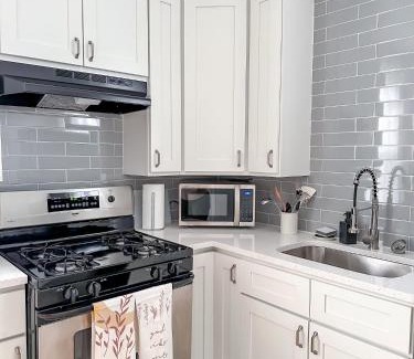 West New Haven Apartment | Bohemian Nook At Elm City Flats