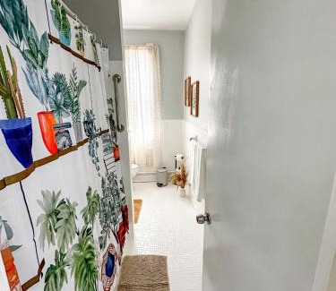 West New Haven Apartment | Bohemian Nook At Elm City Flats