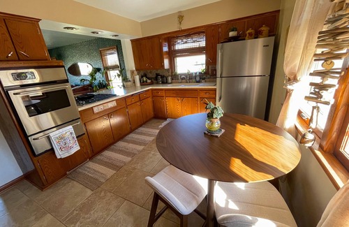 Cudahy House | Bohemian Oasis with a beautiful view of Lake Michigan