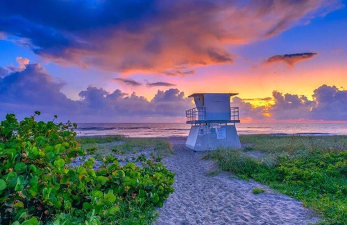 Hobe Sound House | Bohemian Paradise- a 3 Bed 3 Bath, Tranquil Oasis