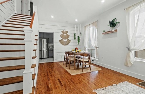 Kessler House | Boho Cinema House · BBQ· Projector · Popcorn machine