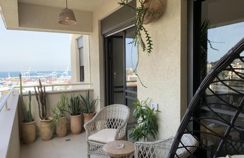 Haifa Apartment | Boho Gem Near Talpiot Mkt by Sea N' Rent