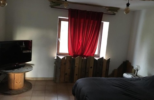 Xhoffraix Bed & Breakfast | Bois & Repos