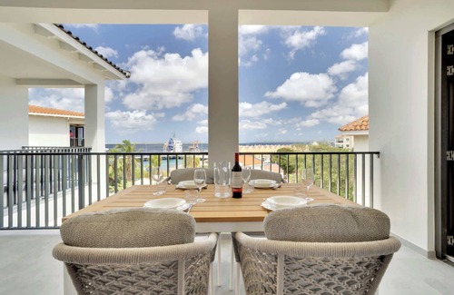 Playa Apartment | Bonaire Beach Apartment 16 with communal pool and diving facilities