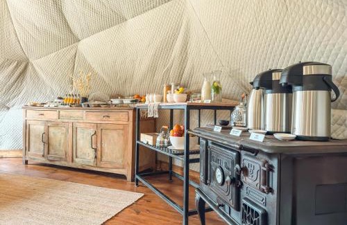 General San Martin Cabin | Bonanza Glamp Nature Experience