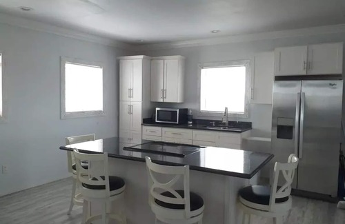 George Town House | Bonefish flat