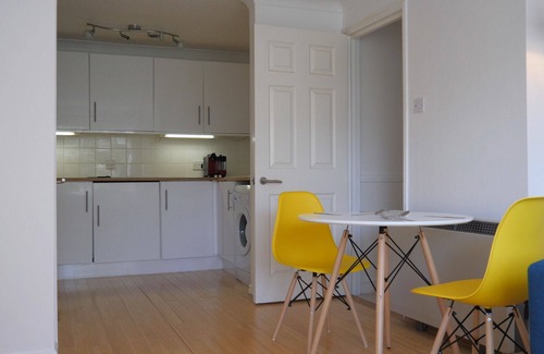 Sawbridgeworth Apartment | BookedUK: Stylish Apartment in a central location