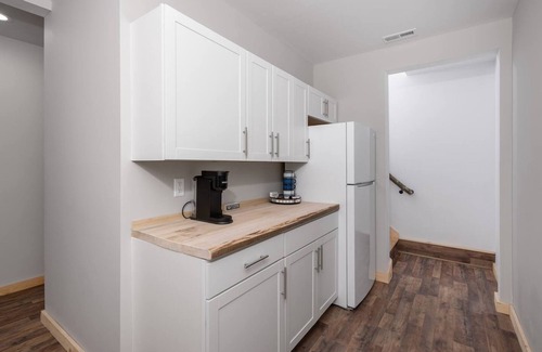 Deep Gap House | Boone Getaway Dog Friendly Hot Tub Fire Pit