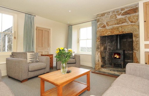 Saint Martin Cottage | BOSISTOW FARMHOUSE, pet friendly, with open fire in Porthgwarra