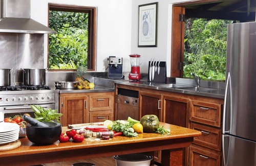 Whyanbeel House | Botanical Ark Retreat near the Daintree