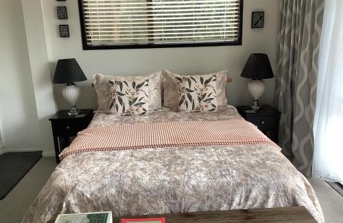 Tauranga South Bed & Breakfast | Botanical Haven