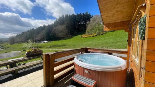 Welshpool Ski Chalet | Bothy Cabin -Log cabin in wales - with hot tub
