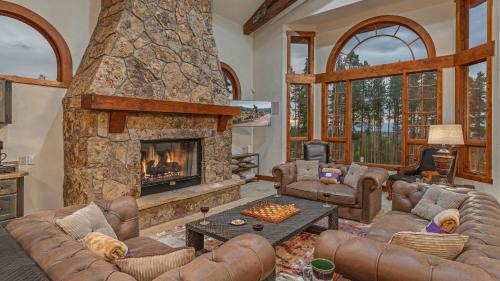 Boulder Ridge House | Boulder Ridge Retreat