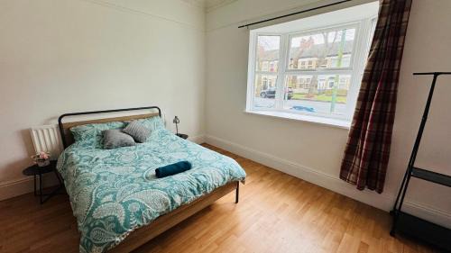 Hull House | Boulevard double room in shared accommodation