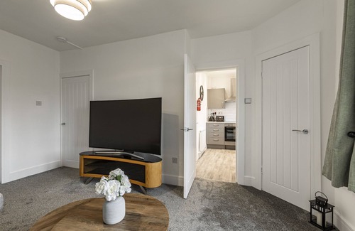 Jedburgh Apartment | Bountrees Apartment - sleeps 6 guests in 2 bedrooms