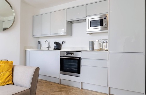 Riverside Condo | Boutique 1 Bed Apartment City Centre