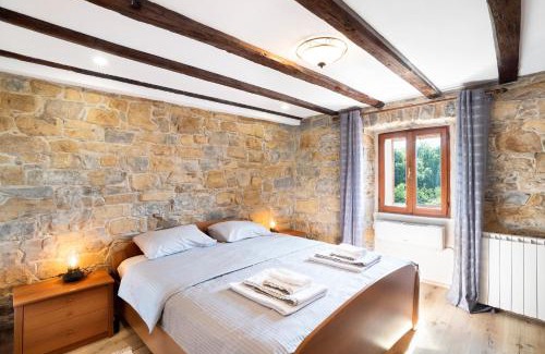 Izola House | Boutique House Rustikana by Locap Group