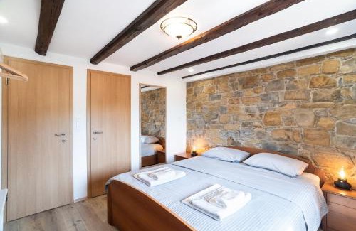 Izola House | Boutique House Rustikana by Locap Group