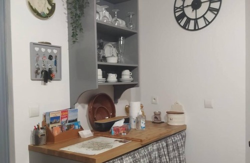 Quillan House | Boutique Townhouse with mountain views and river