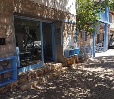 Kaleucagiz Bed & Breakfast | Boynuz Ağacı pansiyon