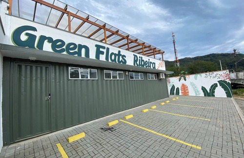Lazaro RV Rental | Green Flats Ribeira Flat 02