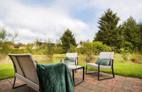 Zwiggelte House | Braamsluiper | Vakantiewoning met grote zonnige tuin