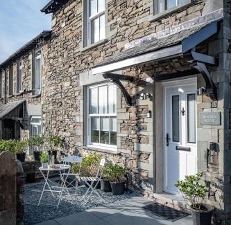 Bowness-on-Windermere House | Bracken House