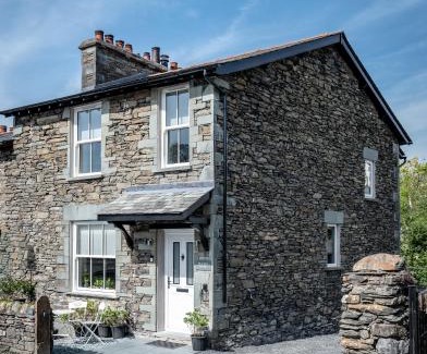 Bowness-on-Windermere House | Bracken House