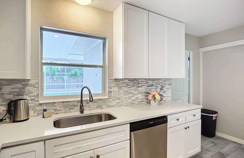 Bayshore Gardens House | Bradenton 5BR/2BA HEATED POOL & Mini Putt