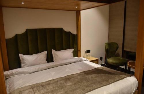 The Mall Road Villa | Brahmakamal