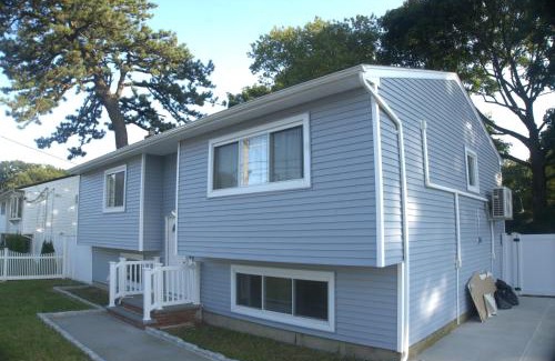 West Babylon Apartment | Brand new 3 bedroom apt close to all