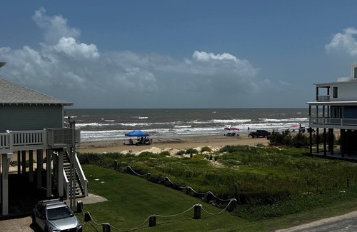 Crystal Beach House | Brand new 4/2 beach house is located 2nd Row with great views. Sleeps up to 10