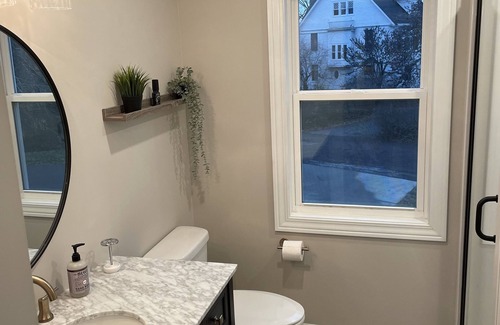 Columbia House | Brand NEW Carriage House Apartment within WALKING distance to MU and downtown!